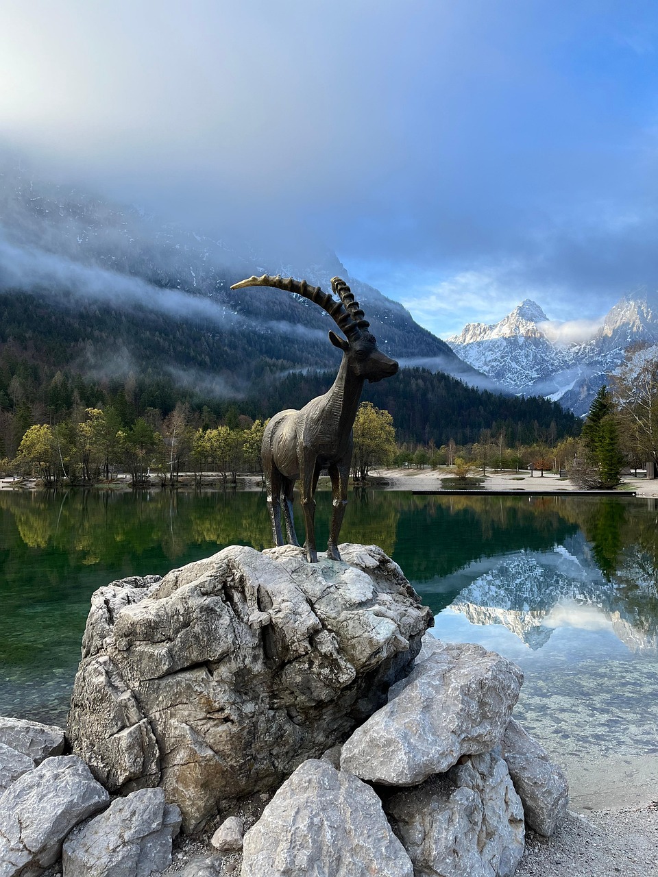 Kranjska Gora: Popoln vodnik za nepozaben oddih v Julijskih Alpah