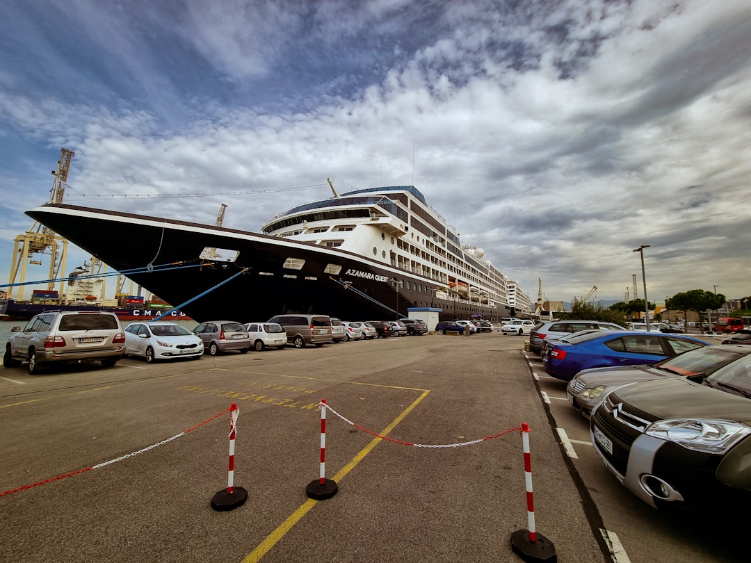 Koper: Vodnik po biseru slovenske Istre